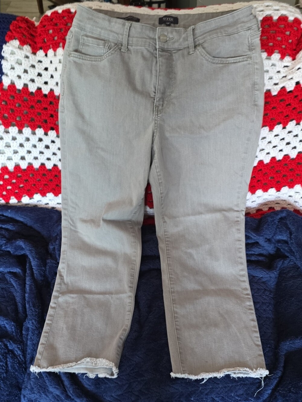 NYDJ Marilyn Straight Gray Classic Jeans "Lift And Tuck"